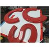 Image 1 : 10 Large Red Plastic Letters