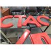 Image 3 : 10 Large Red Plastic Letters