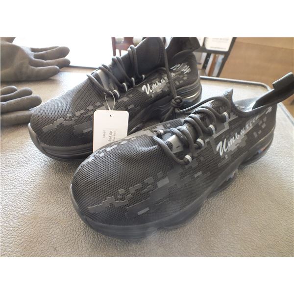 Men's Size 11 Steel Toed Shoes