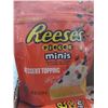 Image 1 : 6 Bags Of Reeses Pieces