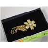 Image 1 : VTG. FRESHWATER PEARL GP ENAMEL FLORAL
