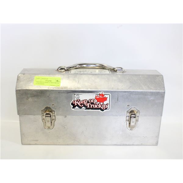 VINTAGE CLASSIC L. MAY METAL LUNCH BOX-