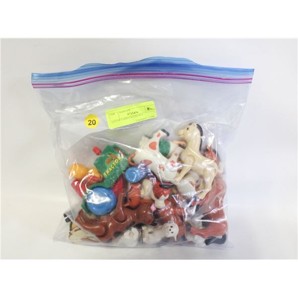LOT OF FARM FIGURINES