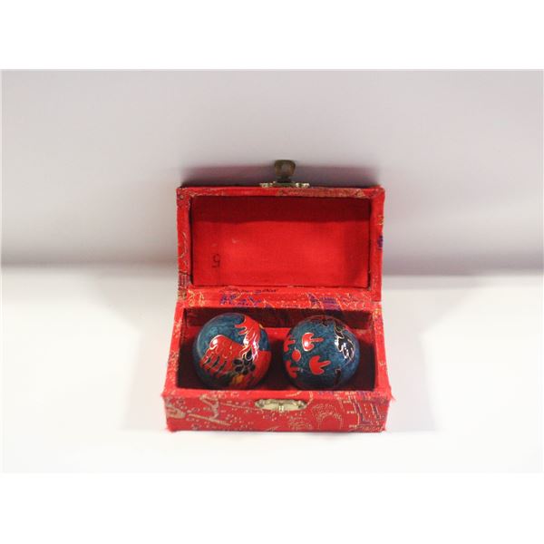 VINTAGE CHINESE BAODING BALLS IN CASE