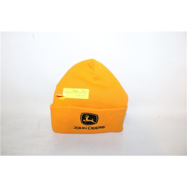 JOHN DEERE TOUQUE, ADULT SIZE