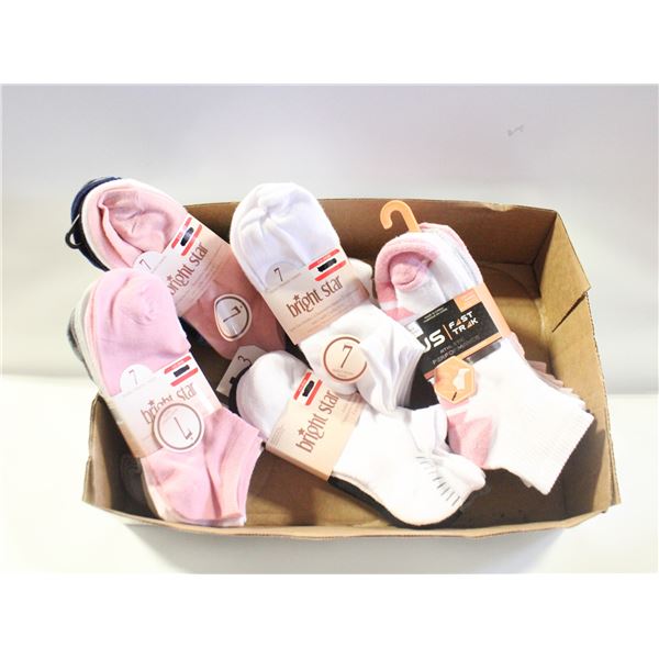 NEW 30 PAIR WOMEN'S SOCKS