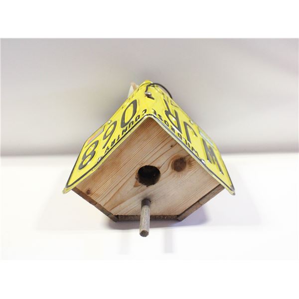 LICENSE PLATE BIRDHOUSE, WOOD