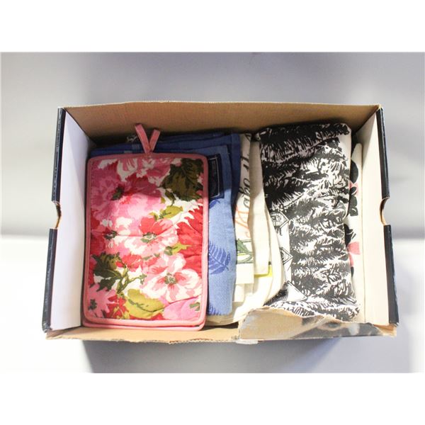 VINTAGE TOWELS & ASSORTED LINENS