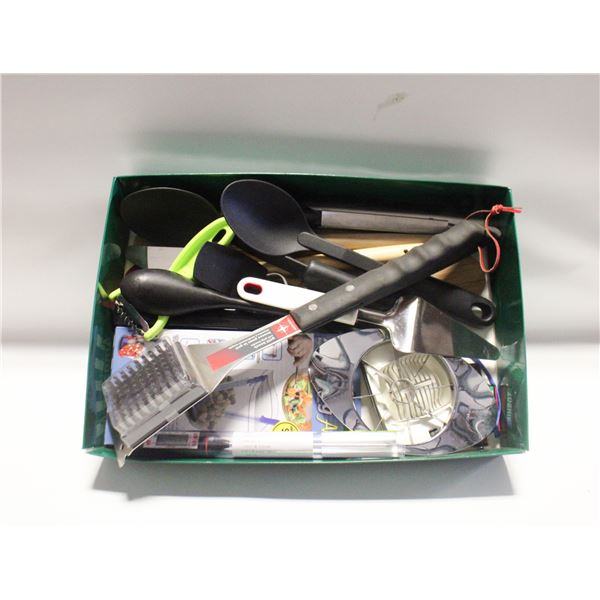 KITCHEN UTENSILS/GADGETS ASSORTED