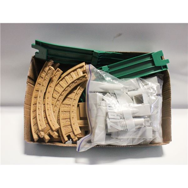 FISHER PRICE GEOTRAX- TRACK MATERIAL ASSORTED