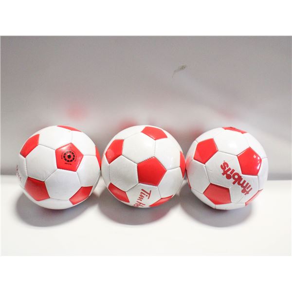 3 SOCCER BALLS