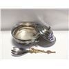 Image 1 : SILVER PLATED SERVING DISH WITH GLASS