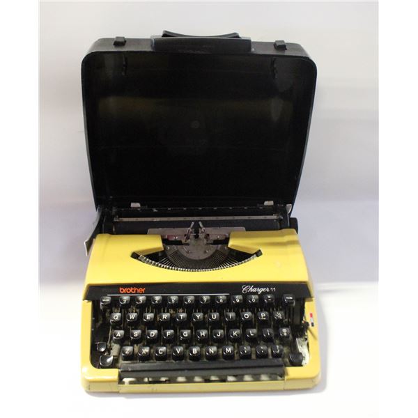 VINTAGE BROTHER/MANUAL PORTABLE