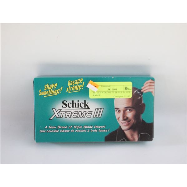 SCHICK XTREME III TRIPLE BLADE RAZOR