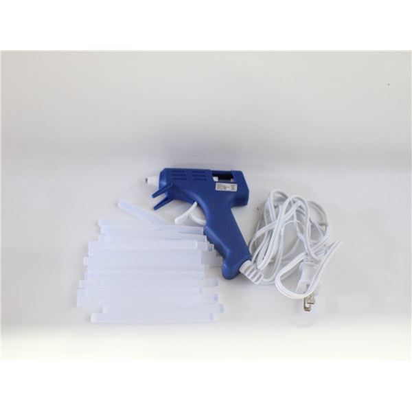 CRAFT GLUE GUN W/ GLUE STICKS