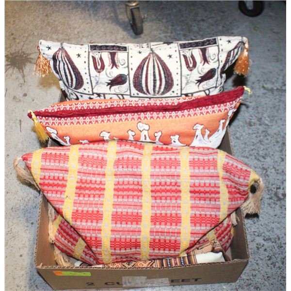 VINTAGE BOHO TAPESTRY BLANKET/PILLOWS