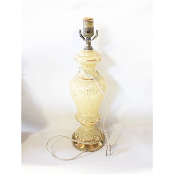 ART GLASS TABLE LAMP. MADE IN FRANCE.