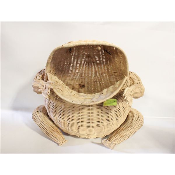 WICKER FROG. ONE FOOT IS DETACHED.