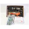 Image 1 : FLAT OF ASSORTED SOG, HARDER, ETC