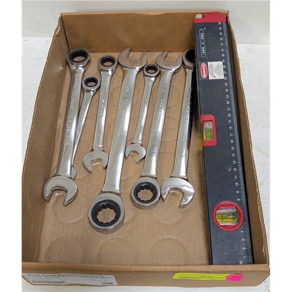 FLAT OF GEAR WRENCH RACHETING WRENCHES