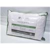 Image 1 : NEW SEASONS COLLECTION WHITE DOWN PILLOW