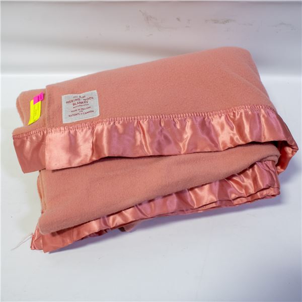 WOOL VINTAGE BLANKET