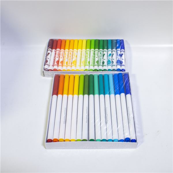 NEW CRAYOLA 65 MARKER SET OF WASHABLE MARKERS