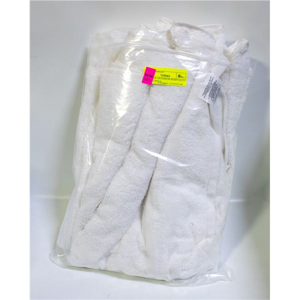 2 PACK OF GRANDEUR HOSPITALITY BATH TOWELS