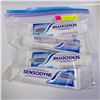 Image 1 : BAG WITH 4 TUBES OF SENSODYNE TOOTHPASTE