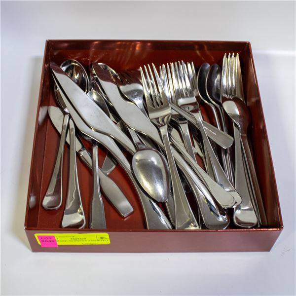 FLATWARE- 26 PIECES ASSORTED