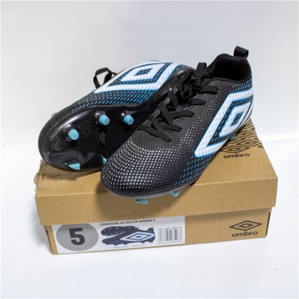 UMBRO KIDS AURORA SOCCER CLEATS BLACK & BLUE SIZE