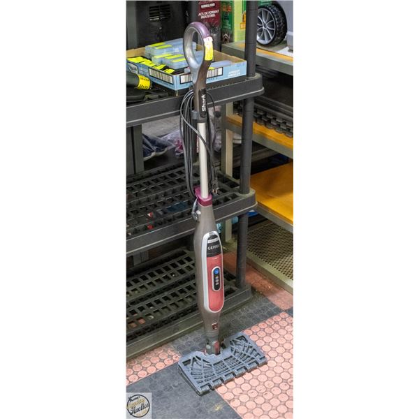 SHARK GENIUS VADROUILLE STEAM POCKET MOP SYSTEM