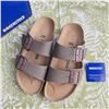 Image 1 : BRAND NEW BIRKENSTOCK WOMENS SIZE 7 SANDALS