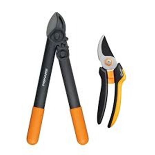 NEW 2 PIECE FISKARS LOPPER & PRUNER SET