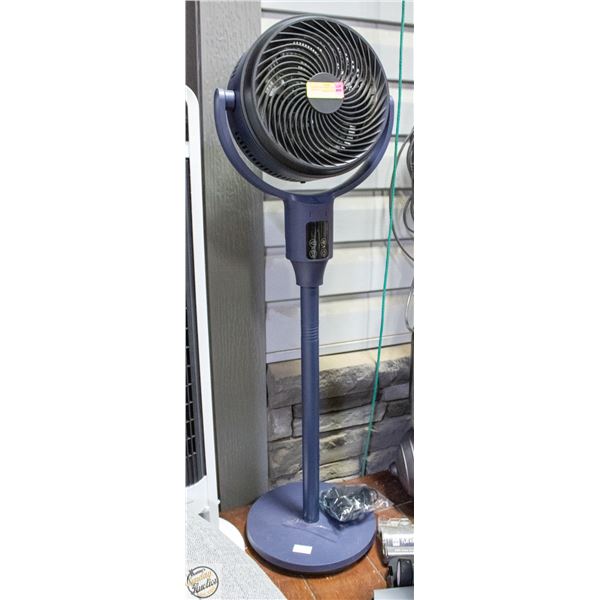 DANBY 2-IN-1 OSCILLATING PEDESTAL FAN WITH REMOTE
