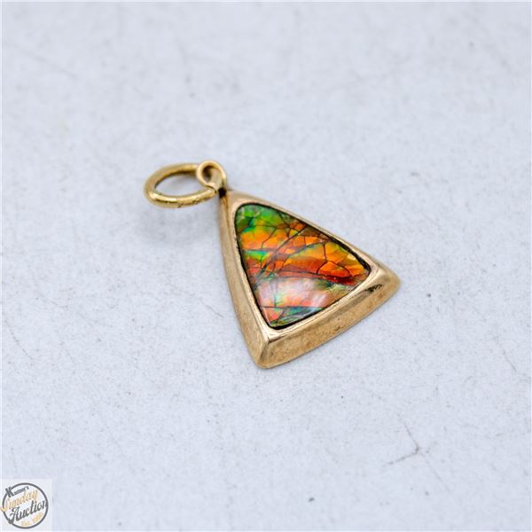 14K YELLOW GOLD AMMOLITE TRIANGLE PENDENT