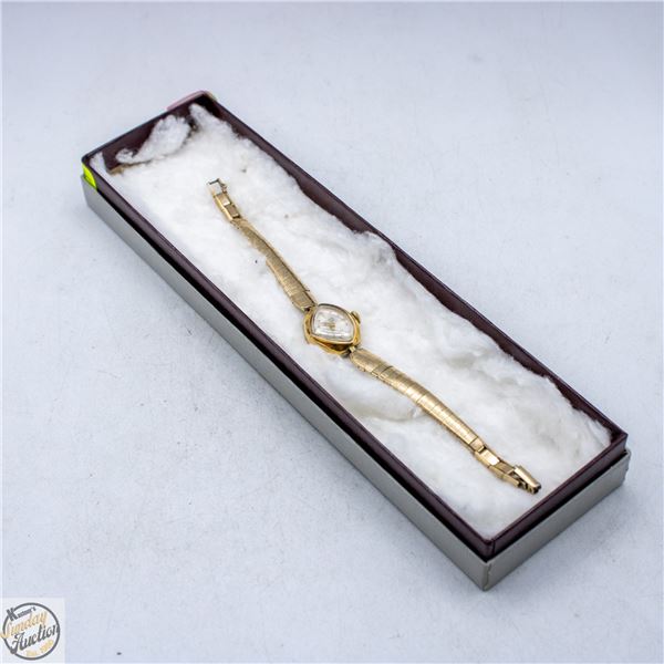 VINTAGE GRUEN PRECISION 15 JEWEL WOMANS GOLD