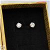 Image 1 : 14K YELLOW GOLD ROUND BRILLIANT DIAMOND EARRINGS