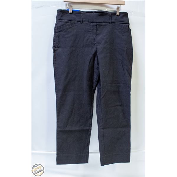 NEW HILARY RADLEY WOMENS SZ 10 CAPRI PANTS