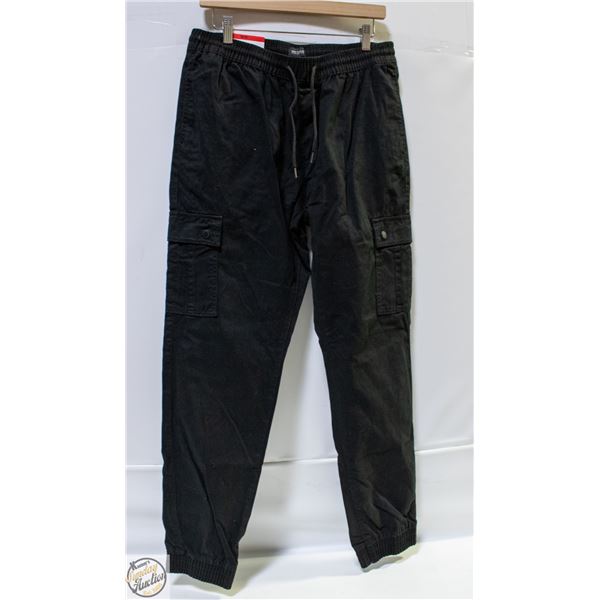 NEW MENS BUFFALO MEDIUM CARGO PANTS - BLACK