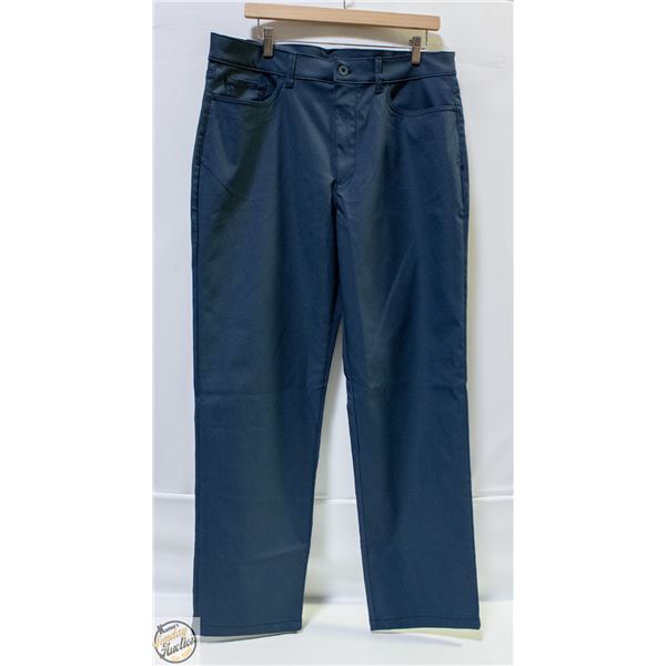 NEW CLAVIN KLEIN MENS 34 X 30" STRAIGHT CUT PANTS