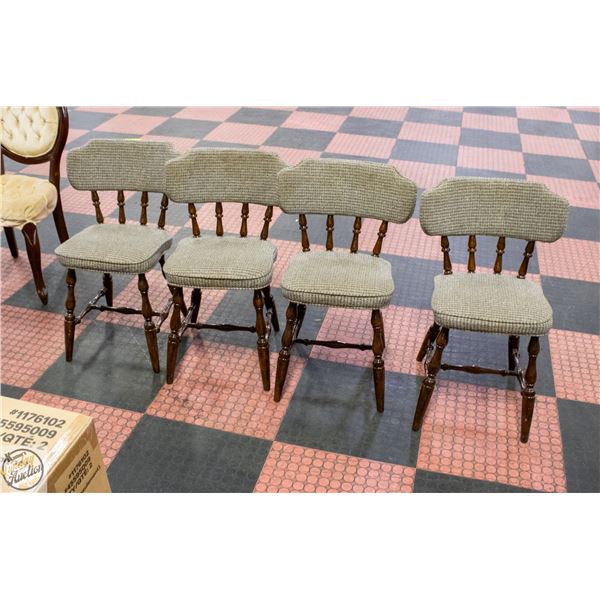 SET OF 4 MATCHING VINTAGE WOODEN