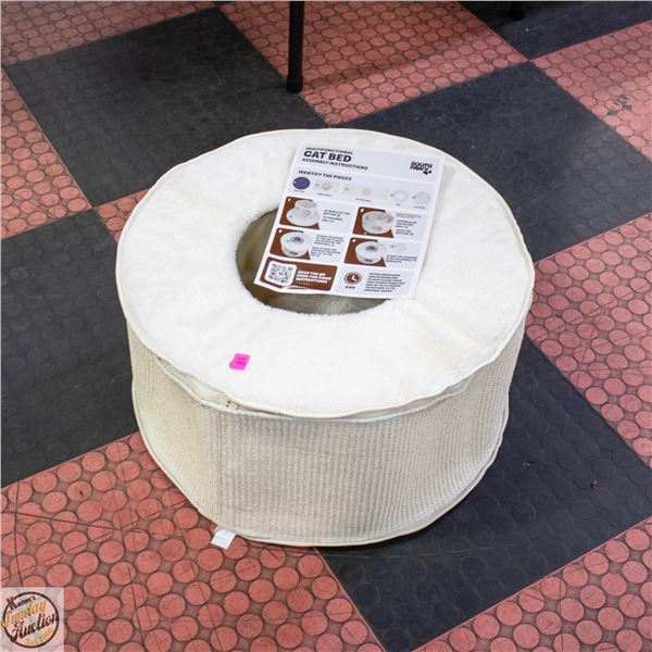 NEW MULTI-FUNCTIONAL CAT BED