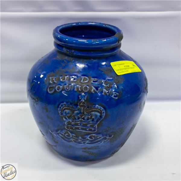 VINTAGE PARISIAN COBALT CERAMICWARE