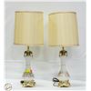 Image 1 : ESTATE VINTAGE 2 MATCHING LAMPS