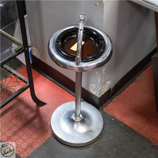 ESTATE VINTAGE ASHTRAY ON STAND