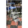 Image 1 : FOLDING PAINTERS LADDER