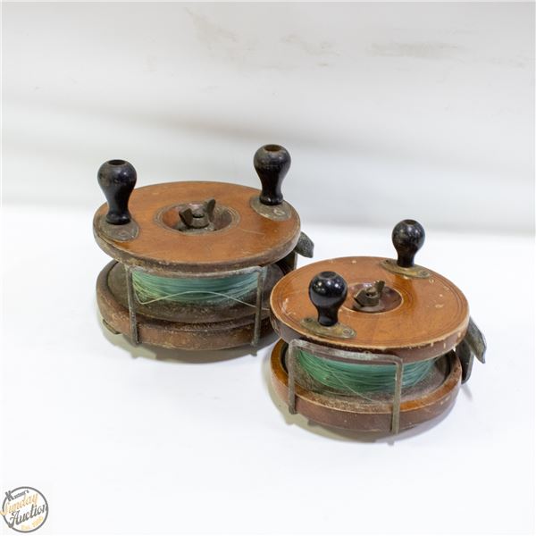 2 VINTAGE PEETZ REELS 6” & 5”