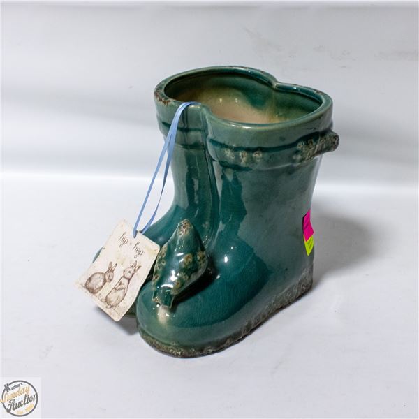 HIP & HOP CERAMIC BOOTS DESIGN BIRD TAIL