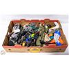 Image 1 : FLAT WITH ACTION MAN, CLOTHES AND